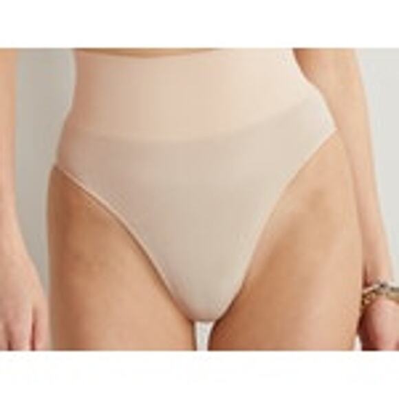 Skims Core Control Brief Nude Size Small - Picture 1 of 4